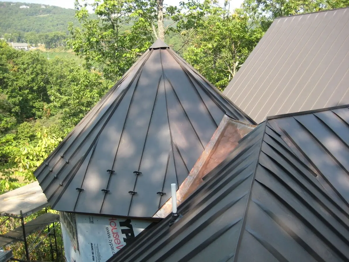 Professional Roof Tarp Installation by Craftsman Roofing in Lisbon